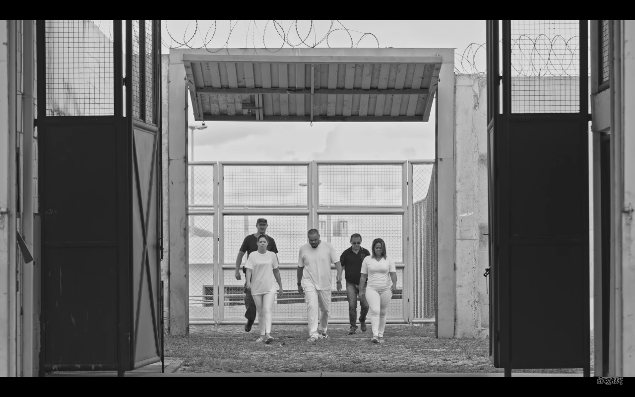 Atitude Feminina e Proverbio X lançam clipe ‘Sobreviver Primeiro’