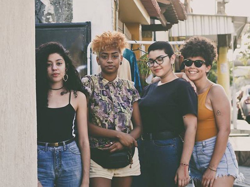 Conceito de brechó visto com outros olhos cria uma tendência de moda consciente