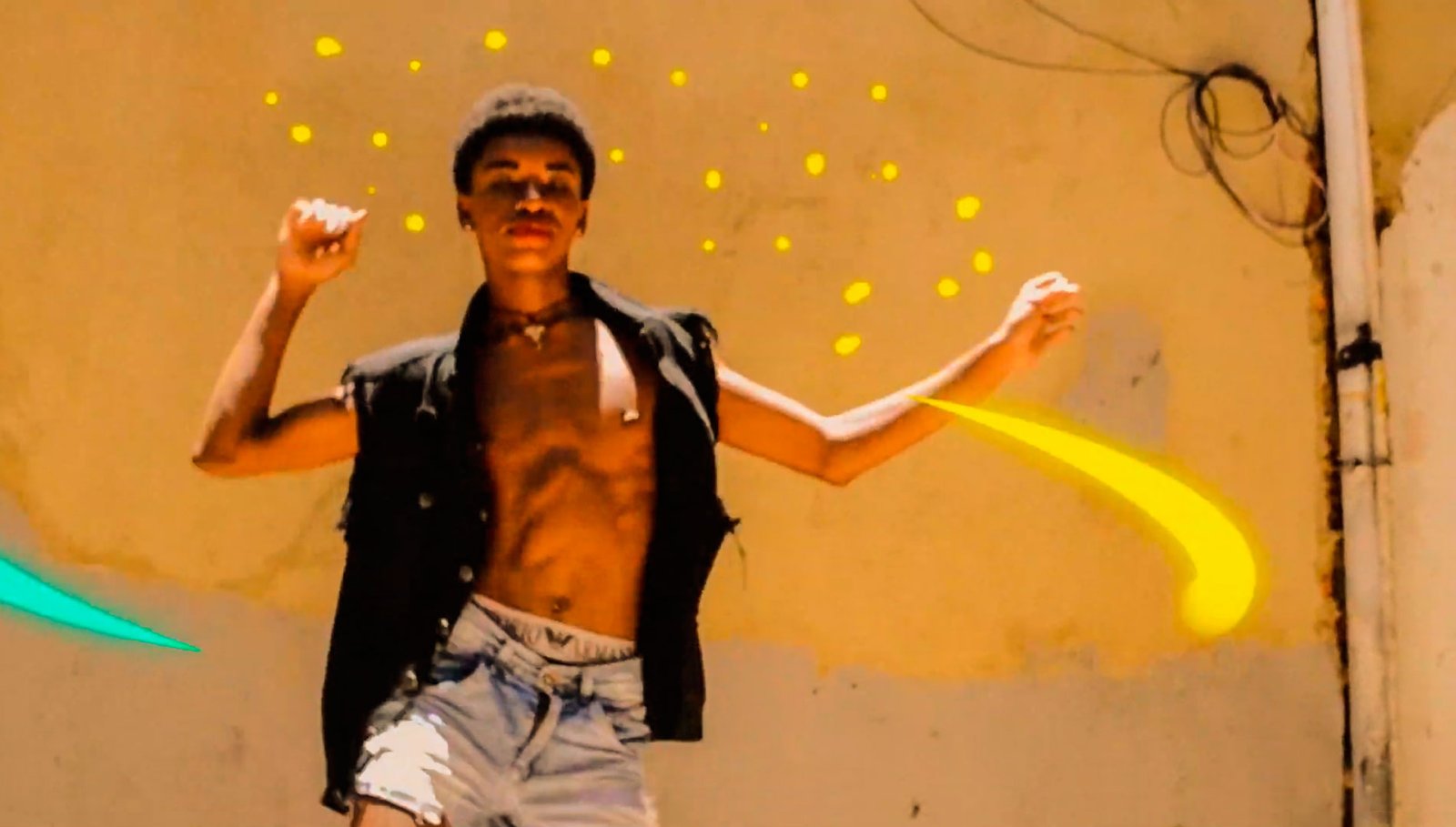 Cultura Oriental, Funk e Rock são o tempero do Audrina, que acaba de lançar o clipe ‘Vem pra laje’