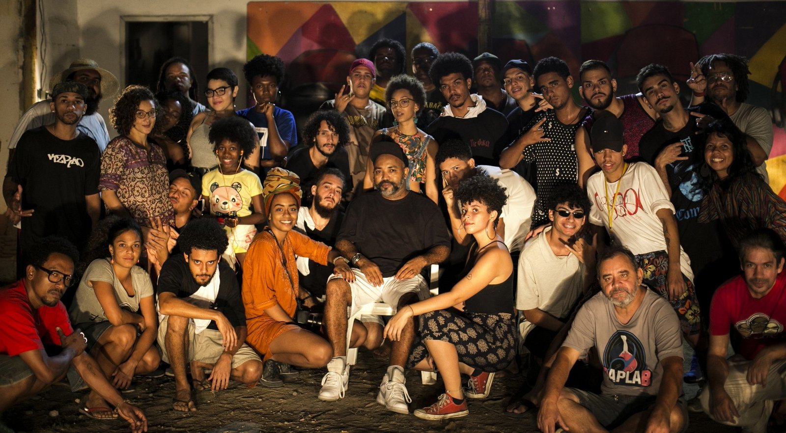 Festival dos CRIAS: A juventude preta e periférica assumindo o controle do mês da consciência negra.