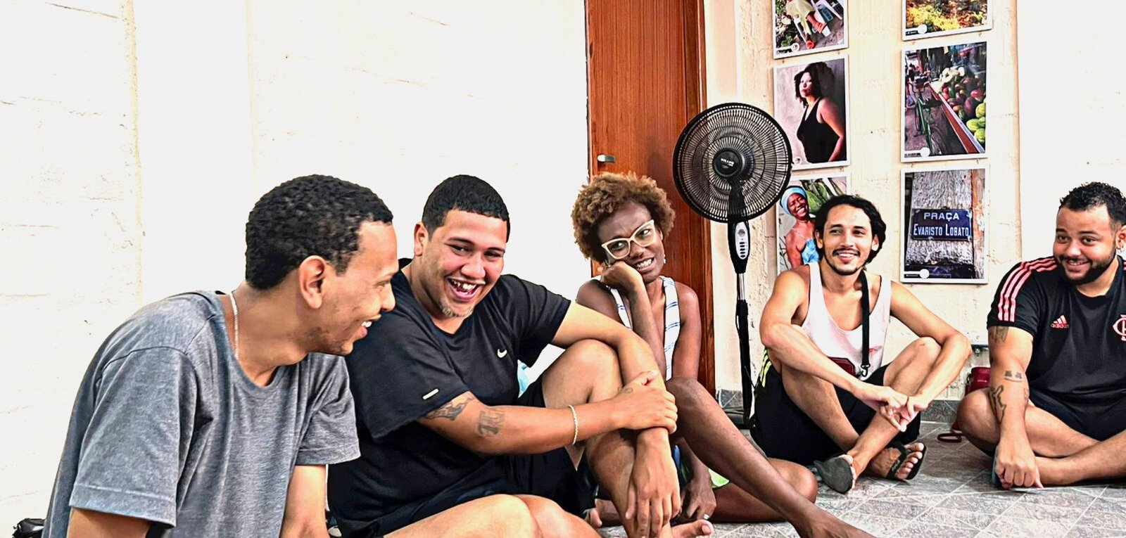 Aulas de teatro gratuitas com o “Projeto Teatro Nômade” movimentam os sábados no Quilombo Enraizados
