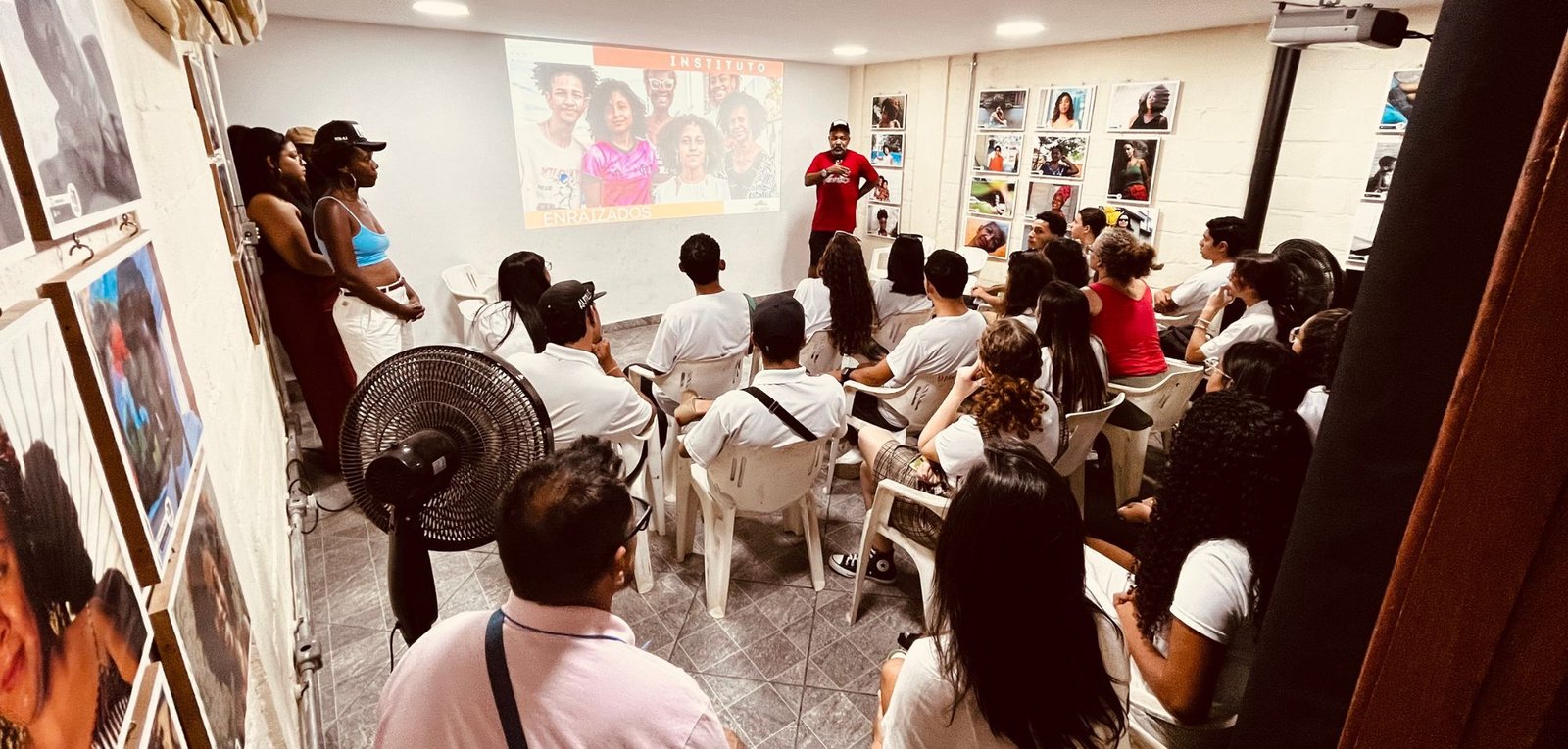 Imersão Enraizados: Um encontro cultural entre Chile, Estados Unidos e Brasil no Quilombo Enraizados, em Nova Iguaçu, na próxima terça (13).