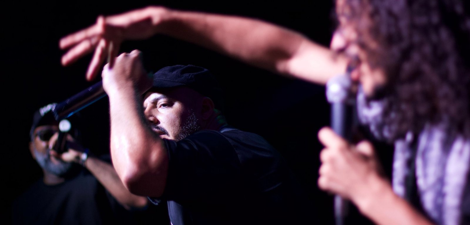 O Dever Me Chama: Dudu de Morro Agudo & Marginal Groove transformam o Quilombo Enraizados em palco de resistência